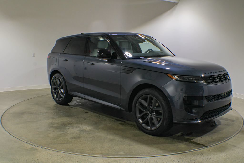New 2026 Land Rover Range Rover Sport Dynamic SE AWD/4WD image 8