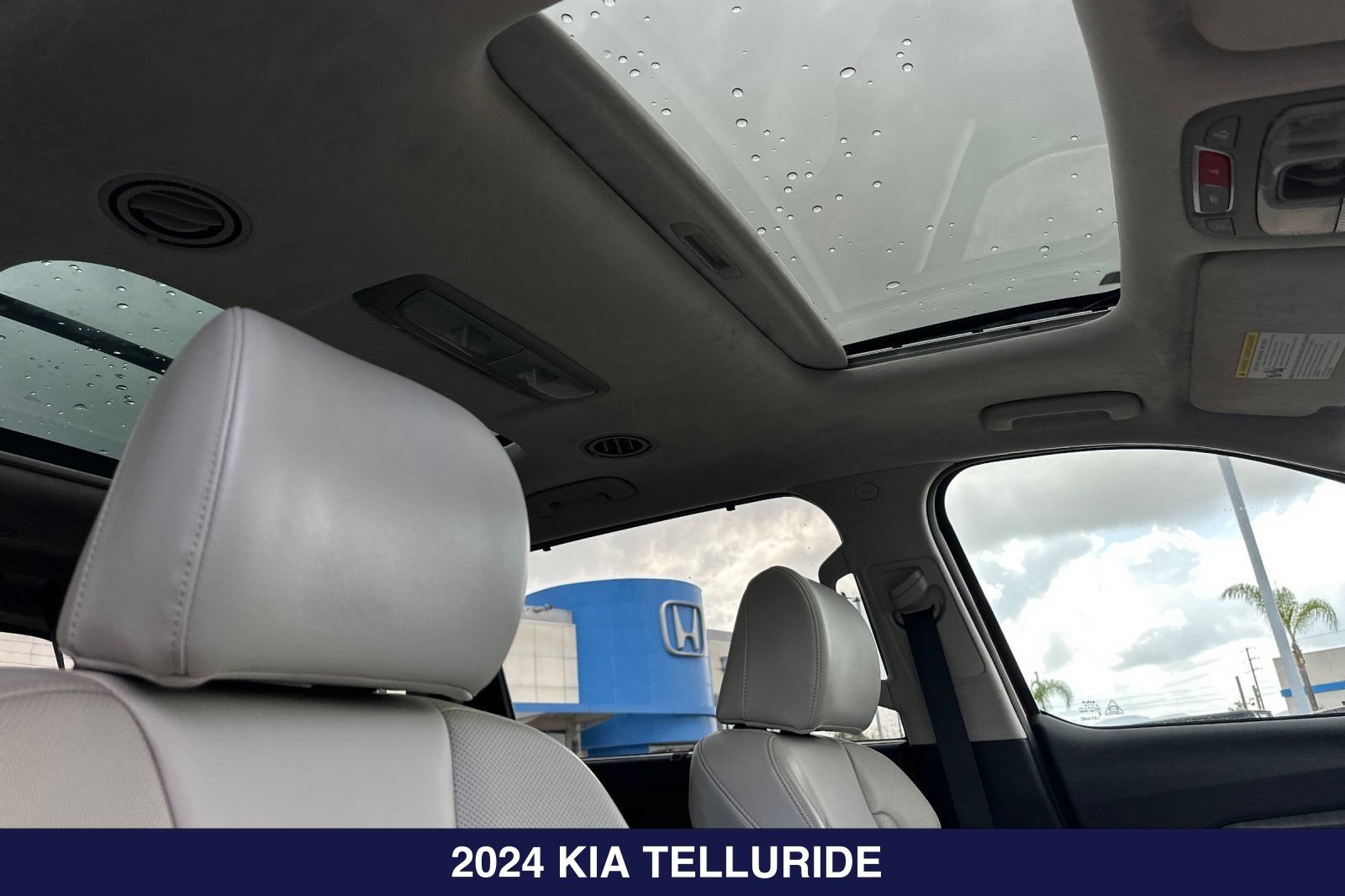 Used 2024 Kia Telluride SX Prestige AWD/4WD image 19