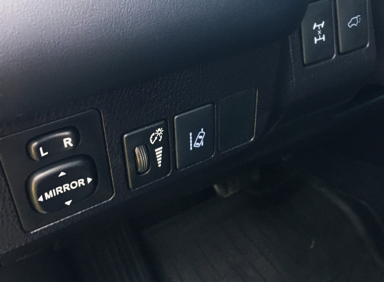 Used 2018 Toyota RAV4 Adventure image 22