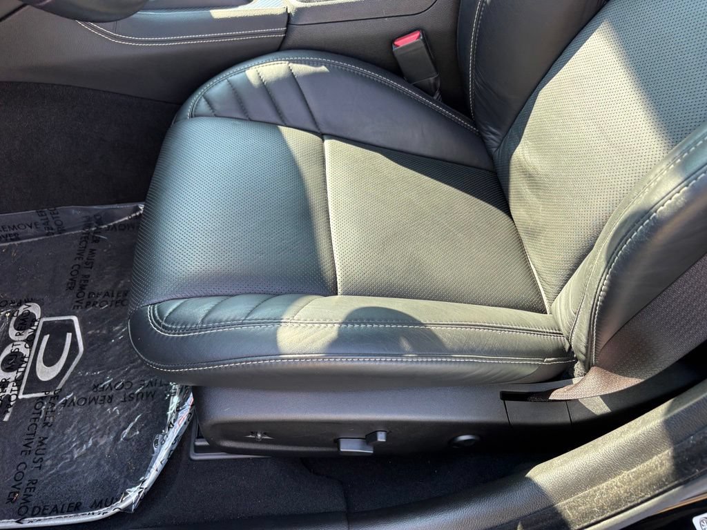 Used 2023 Chrysler 300 C RWD image 26