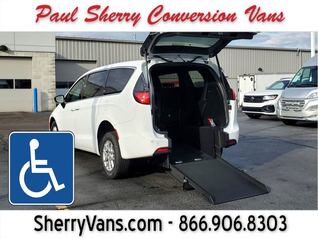 New 2026 Chrysler Voyager LX video 1