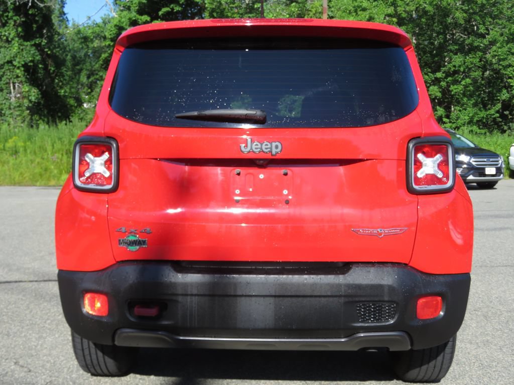 Used 2015 Jeep Renegade Trailhawk w/ Popular Equipment Group AWD/4WD image 6