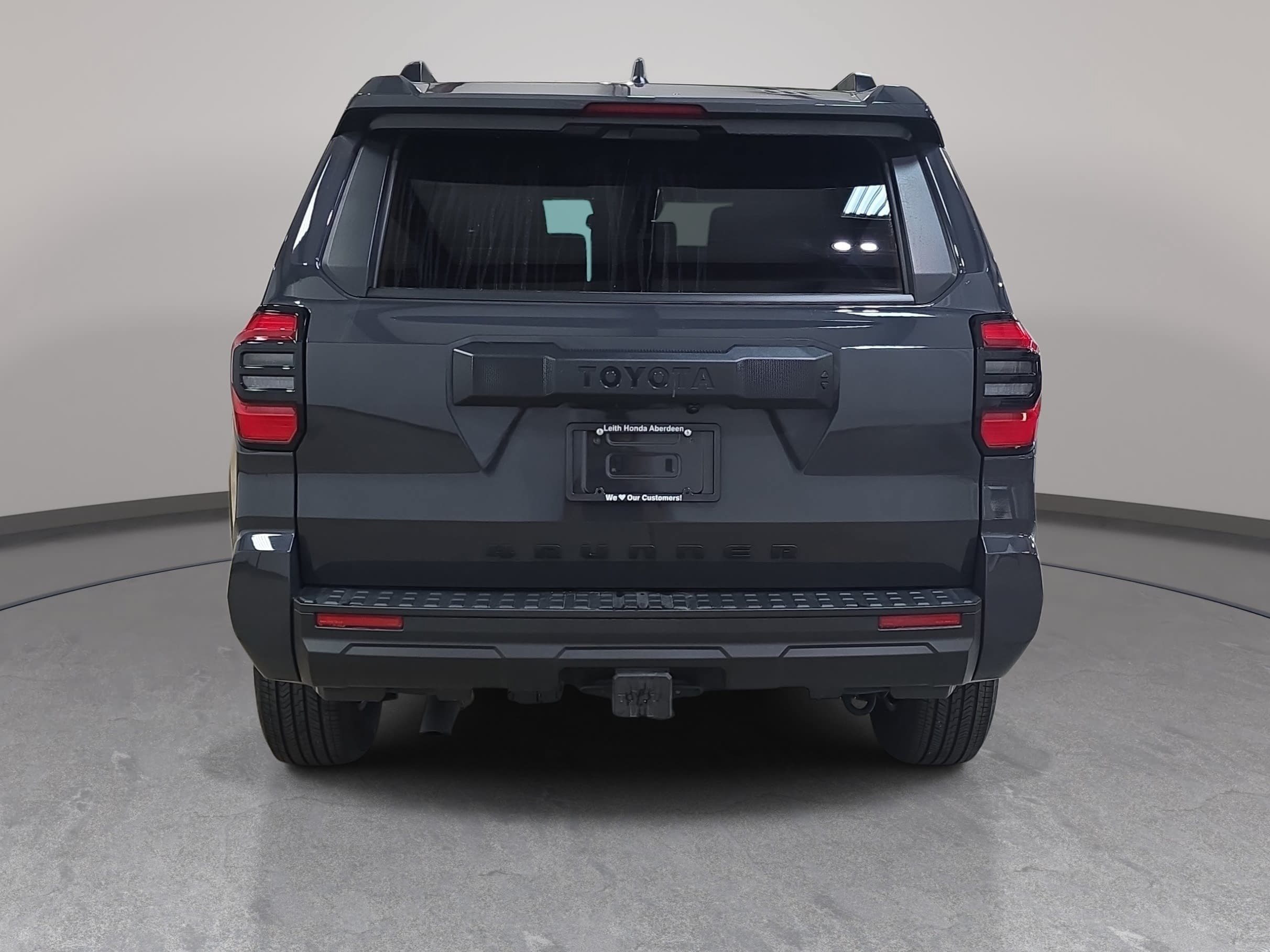 Used 2025 Toyota 4Runner SR5 AWD/4WD image 7
