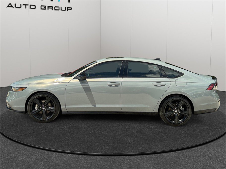 Used 2025 Honda Accord Sport image 5