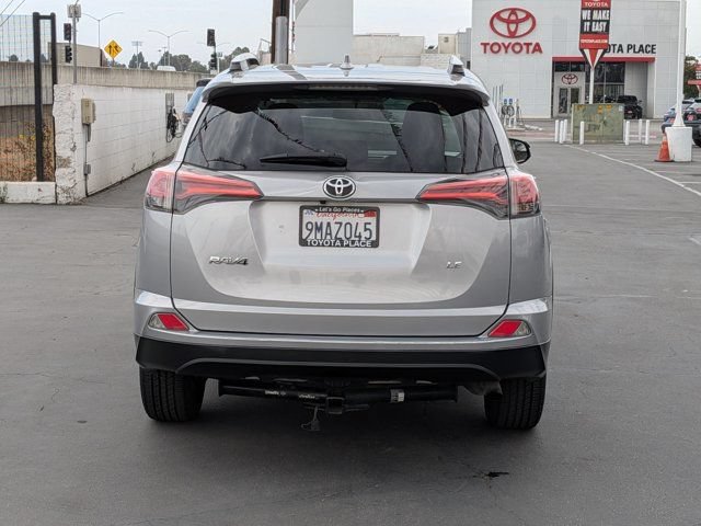 Used 2016 Toyota RAV4 LE FWD image 9