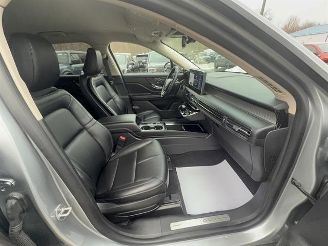 Used 2023 Lincoln Corsair AWD image 25