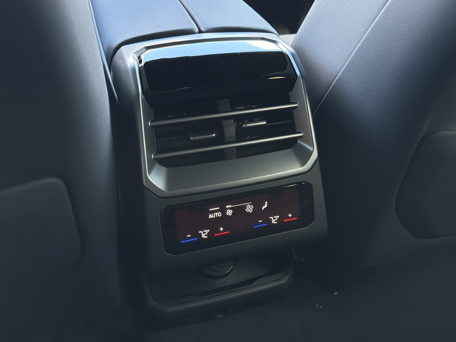 New 2027 BMW X5 xDrive40i AWD/4WD image 18