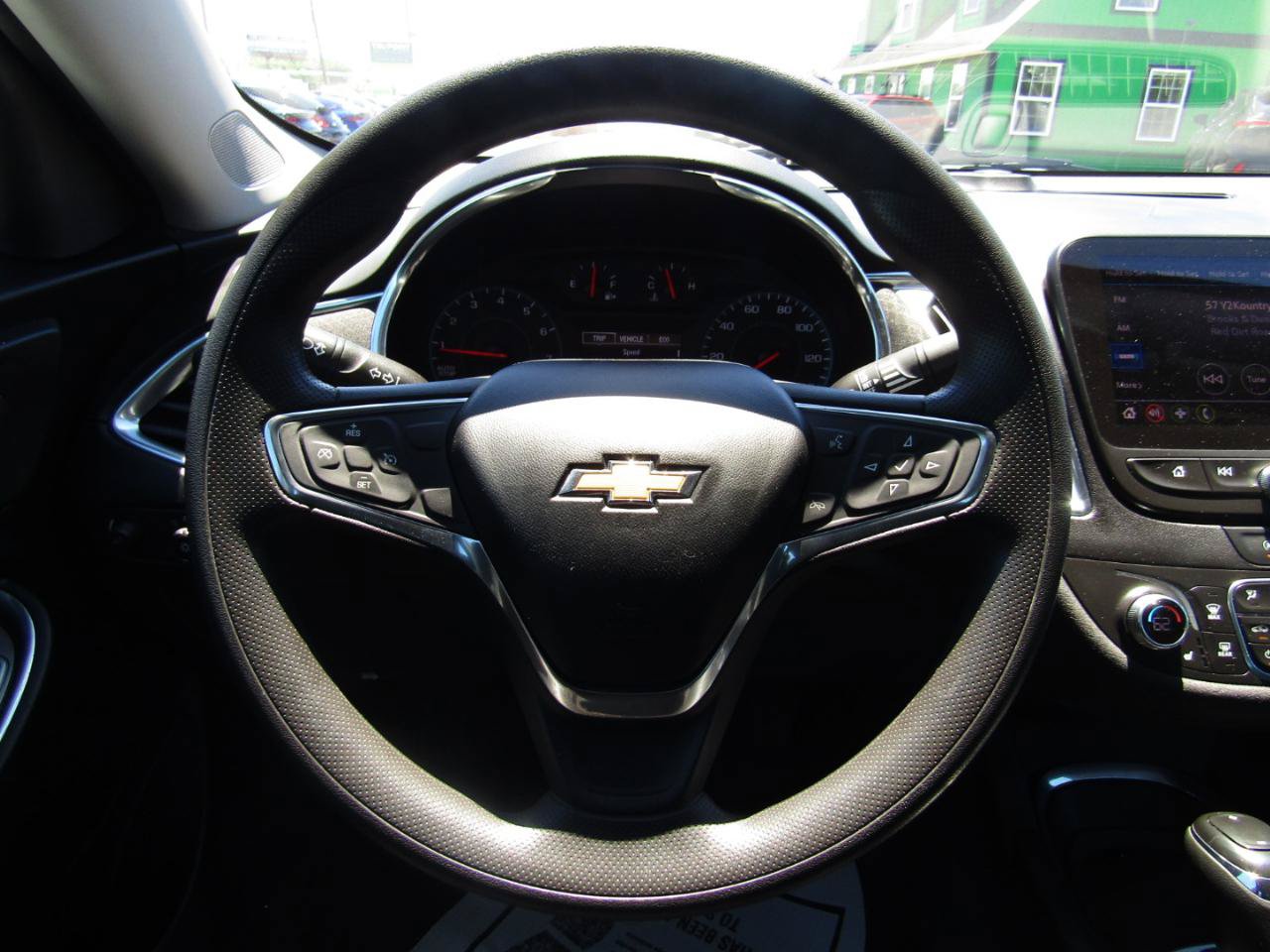 Used 2020 Chevrolet Malibu LT FWD image 14
