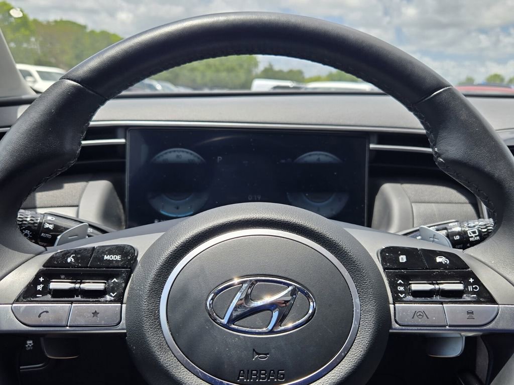 Certified 2024 Hyundai Tucson Limited FWD image 23