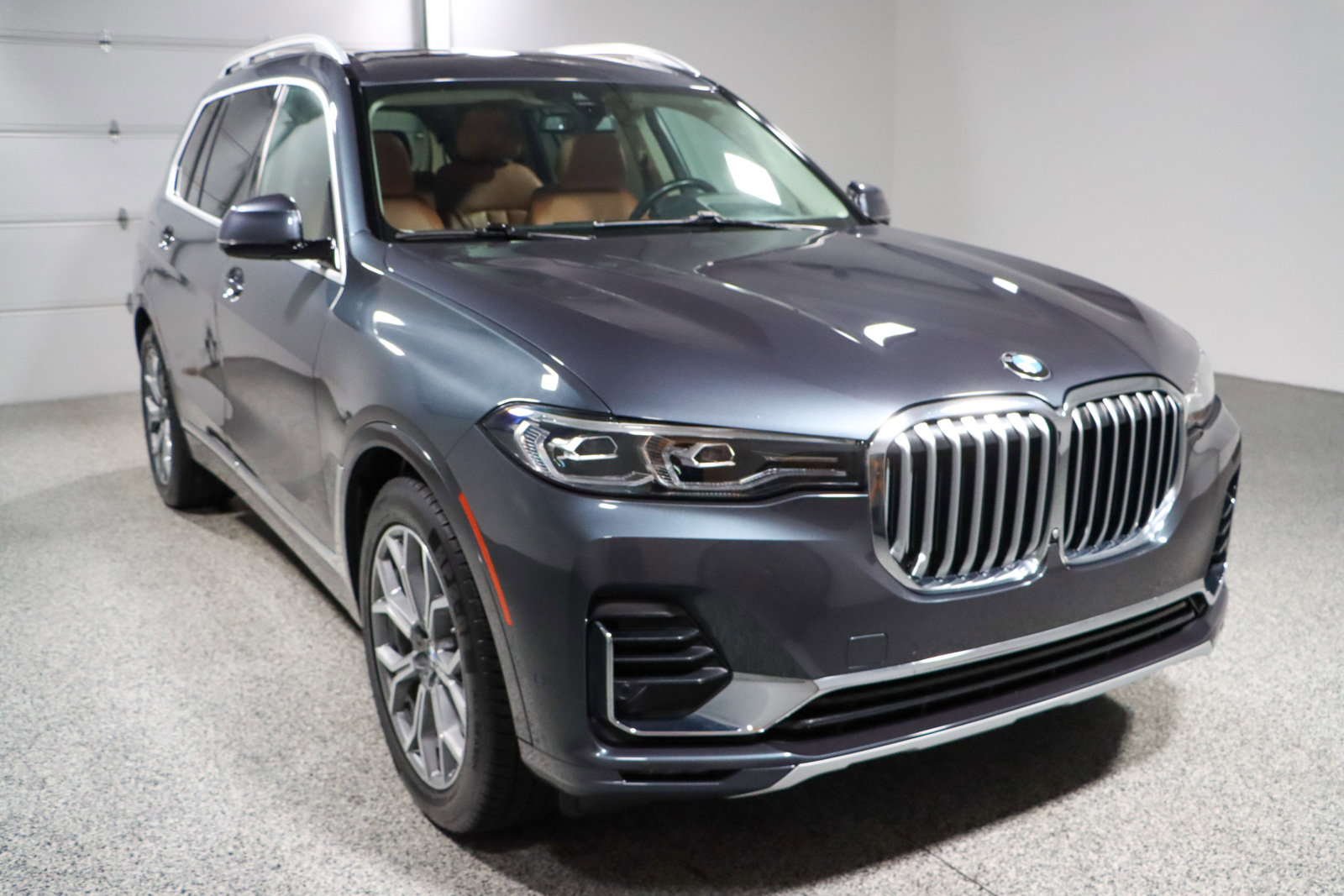 Used 2021 BMW X7 xDrive40i w/ Executive Package image 5