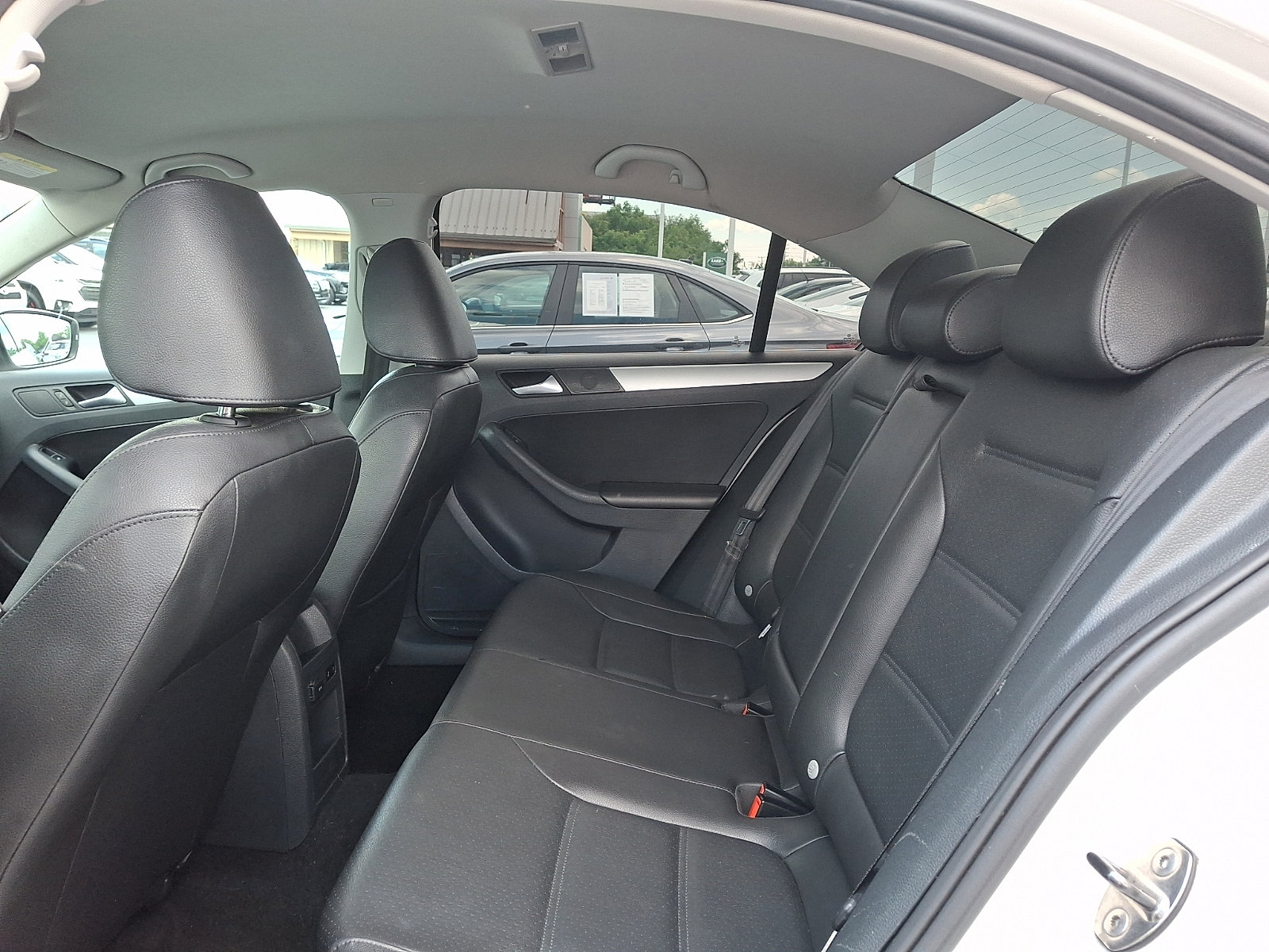 Used 2013 Volkswagen Jetta SE FWD image 10