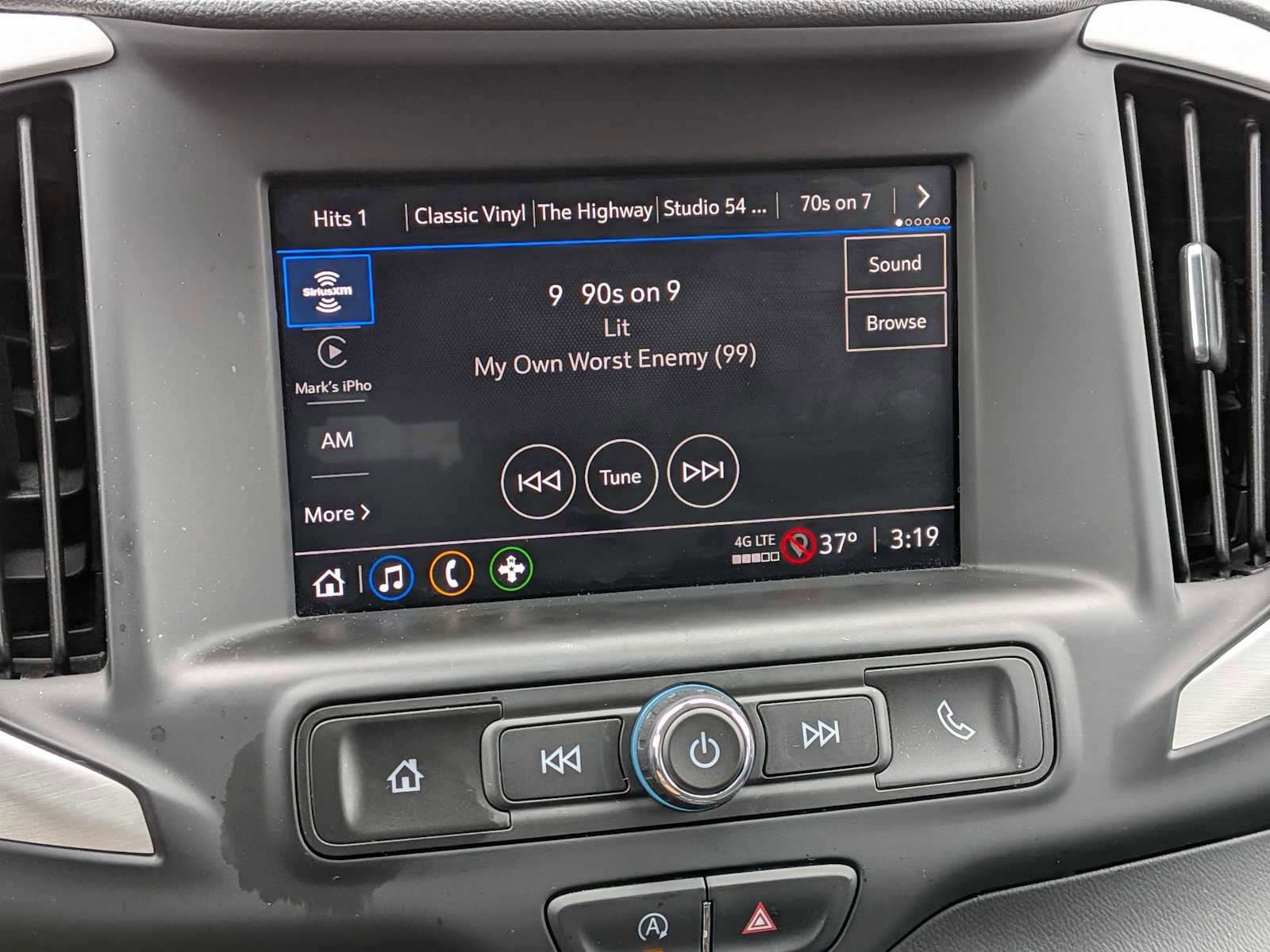 Used 2023 GMC Terrain SLE w/ Driver Convenience Package image 28