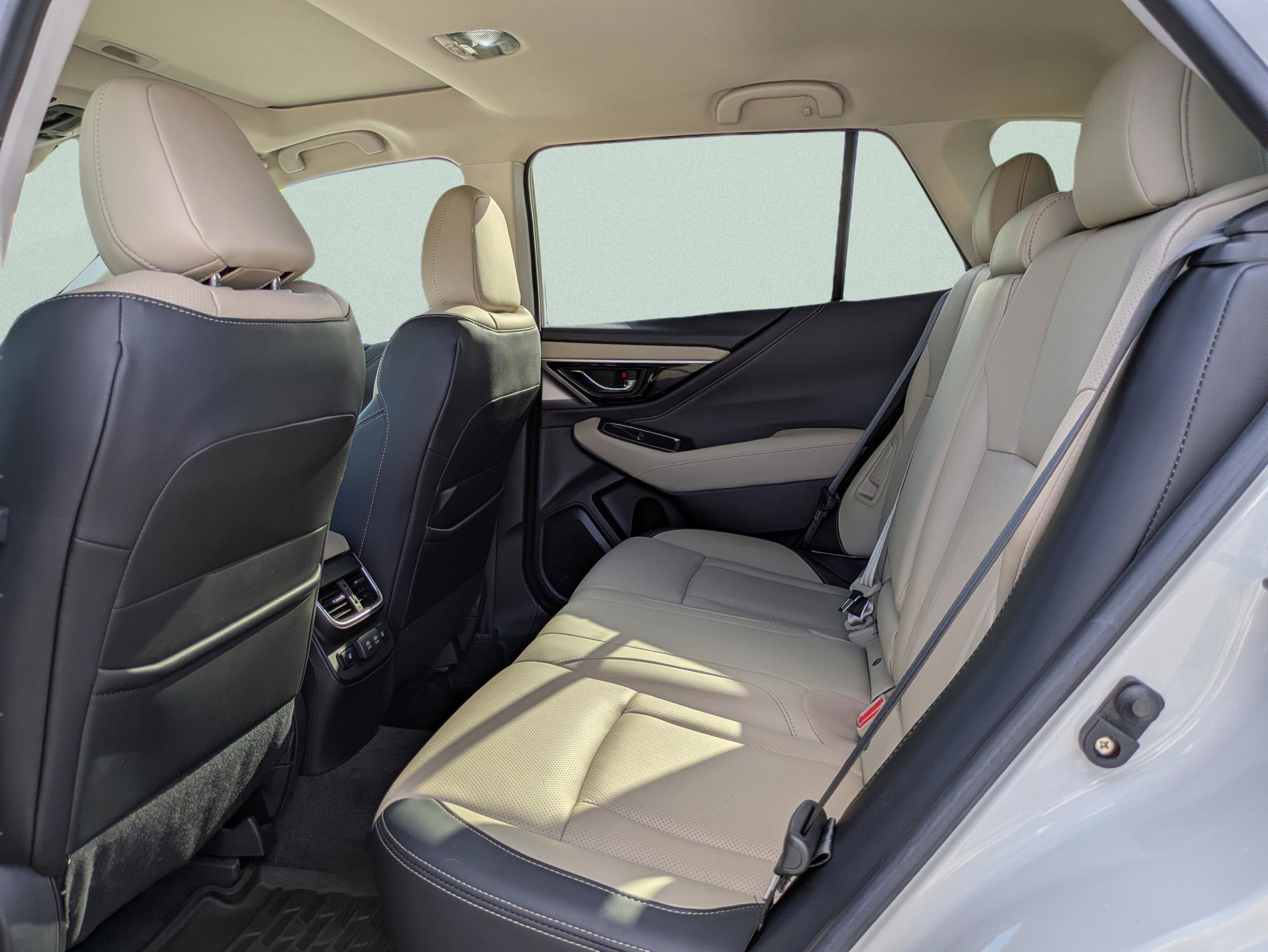 Used 2020 Subaru Outback Limited image 15