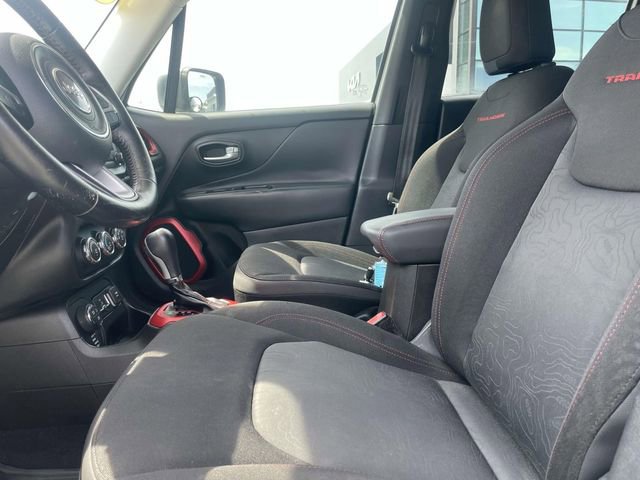 Used 2016 Jeep Renegade Trailhawk AWD/4WD image 23