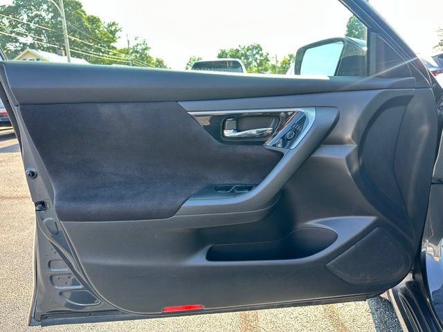 Used 2013 Nissan Altima 2.5 S FWD image 14