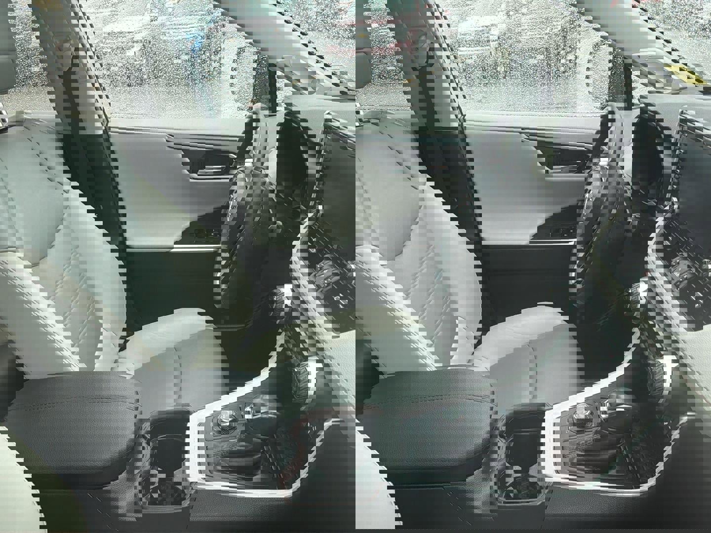 Used 2021 Toyota RAV4 Limited AWD/4WD image 10