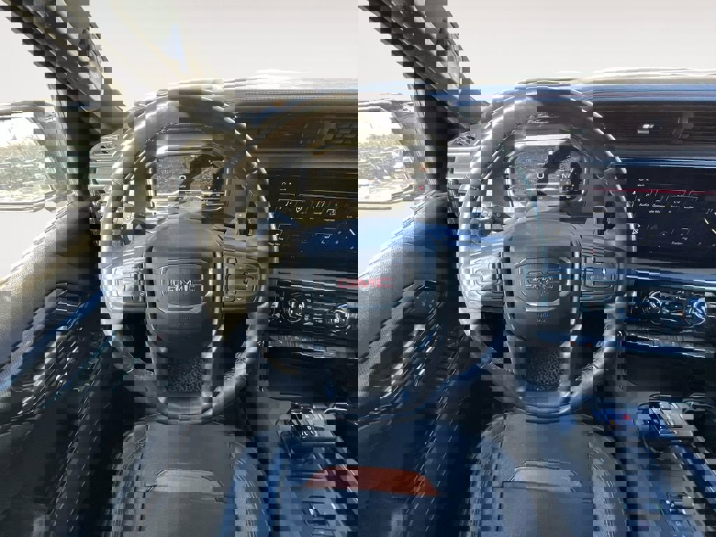 Used 2023 GMC Sierra 1500 AT4 w/ AT4 Premium Package image 12