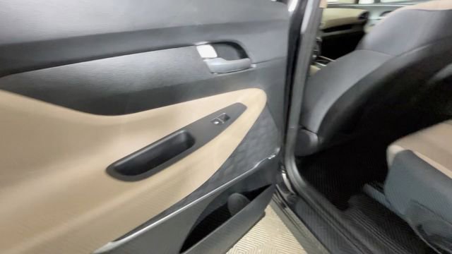 Used 2019 Hyundai Santa Fe SEL AWD/4WD image 17