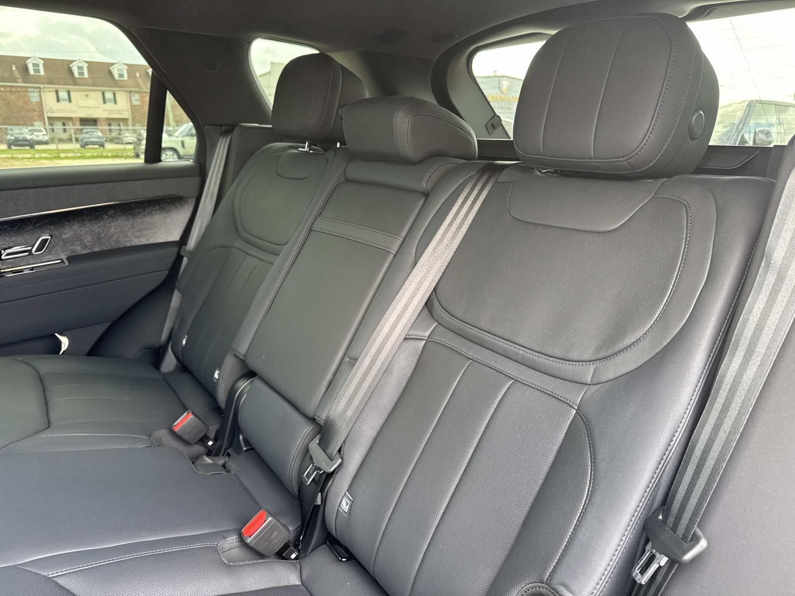 New 2026 Land Rover Range Rover Sport Dynamic SE AWD/4WD image 8