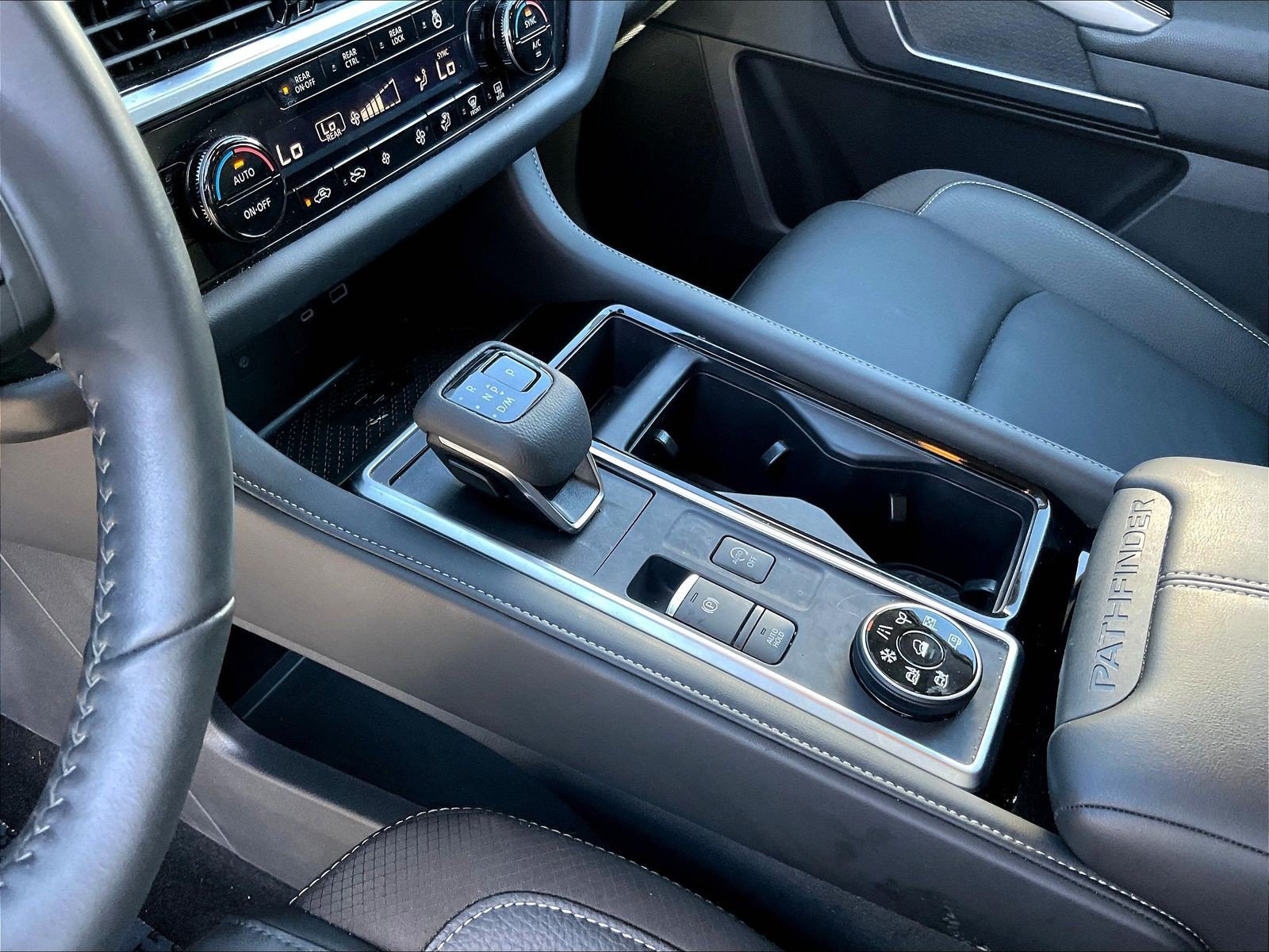 Certified 2025 Nissan Pathfinder SL AWD/4WD image 20