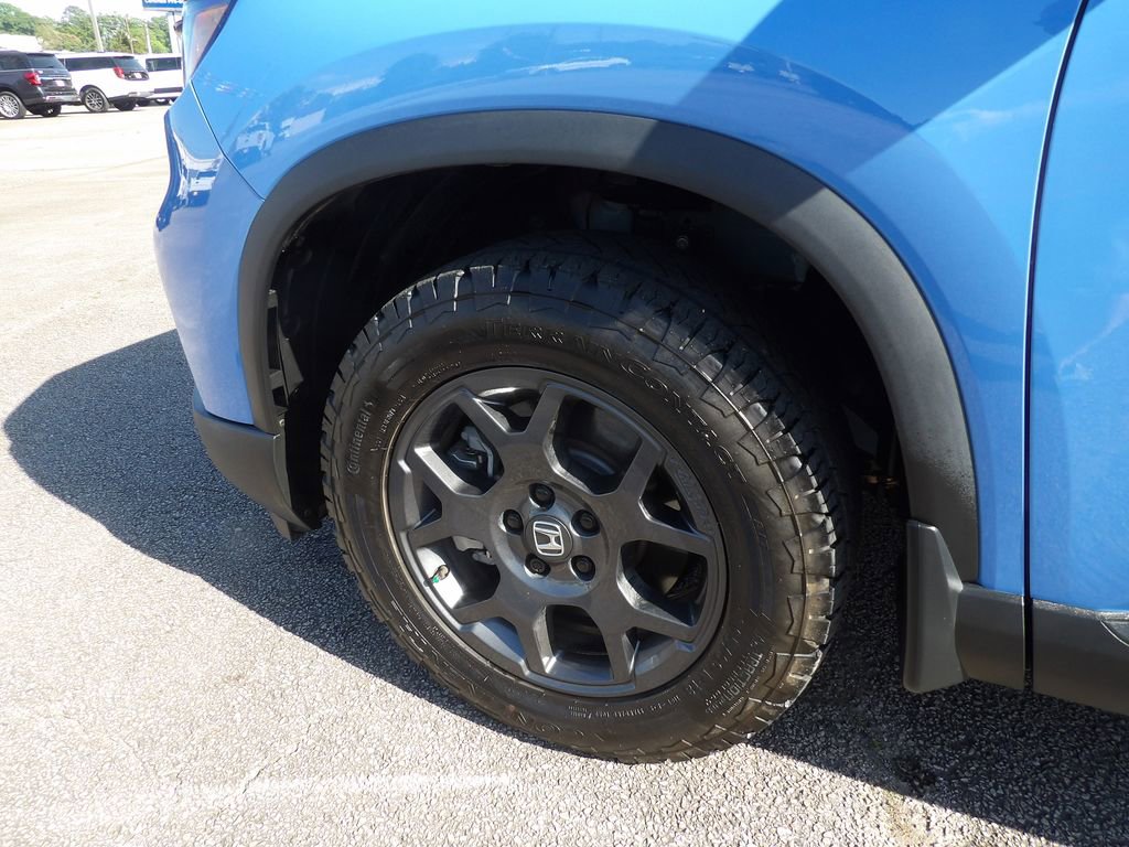 Used 2025 Honda Pilot TrailSport image 18