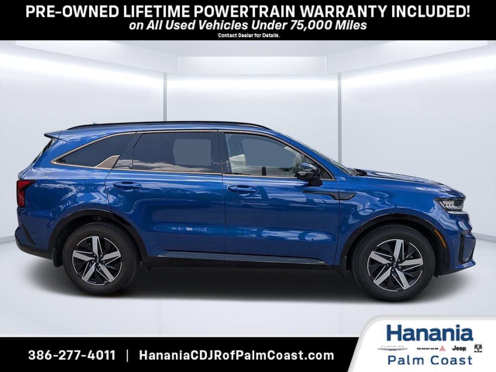 Used 2021 Kia Sorento S w/ Panoramic Sunroof Package FWD image 2
