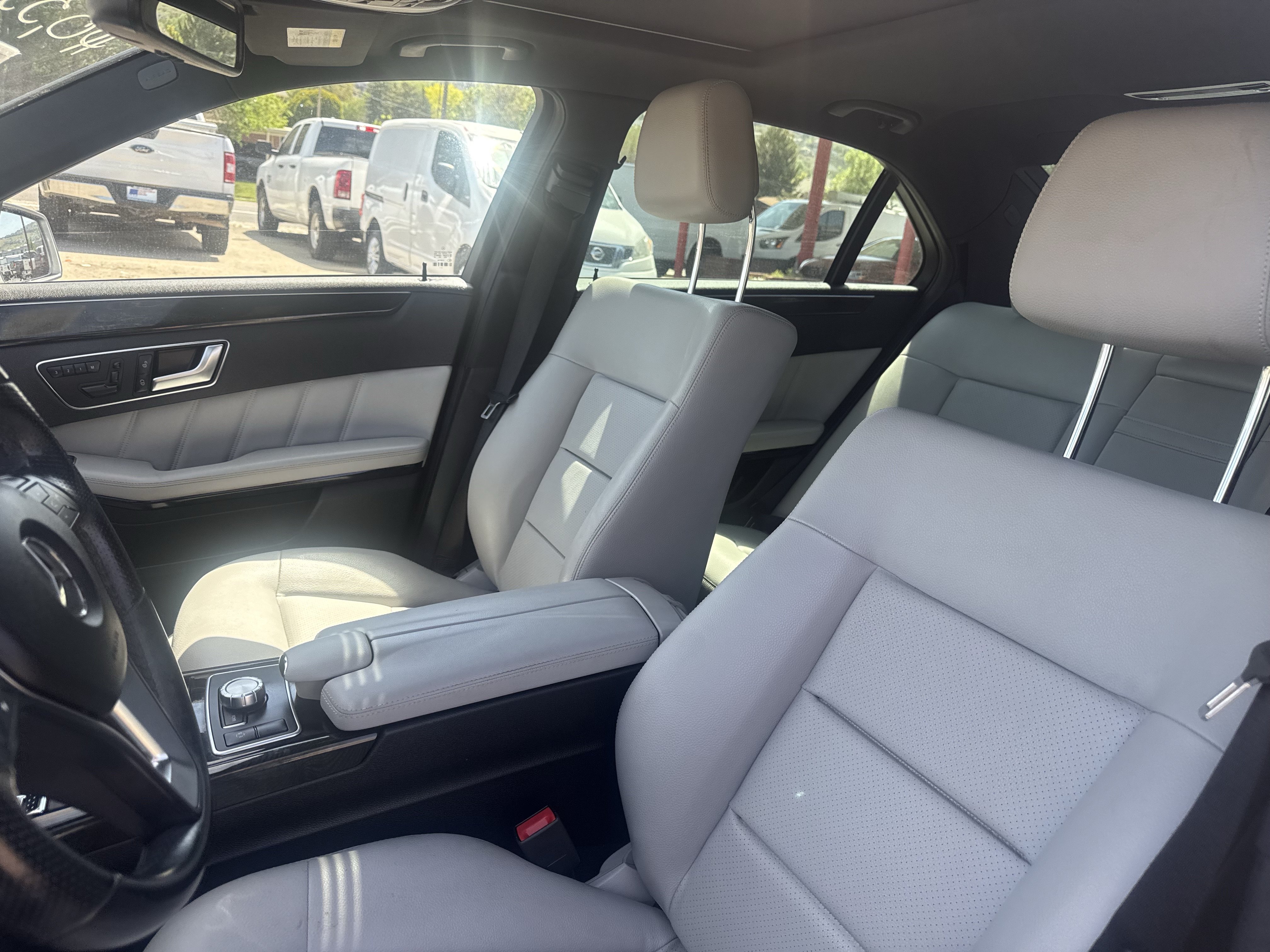 Used 2013 Mercedes-Benz E 350 BlueTEC Sedan image 12