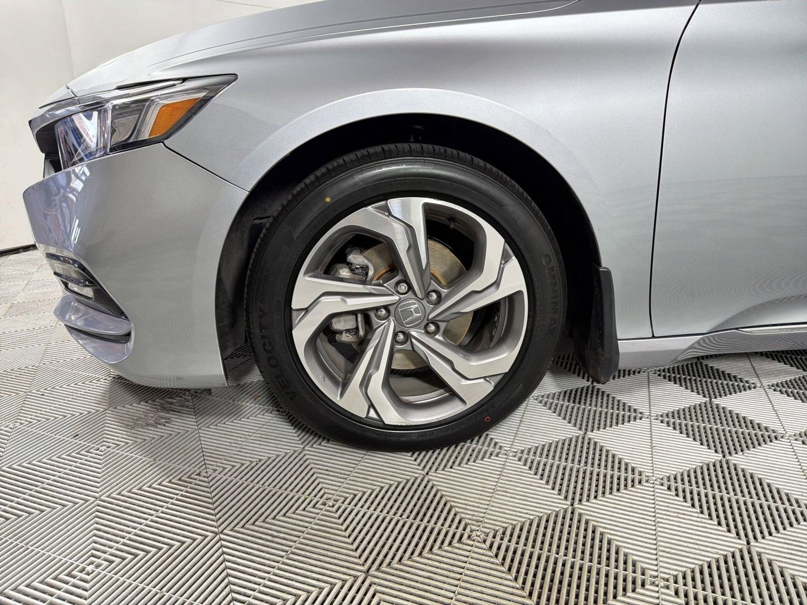 Certified 2018 Honda Accord EX-L image 12