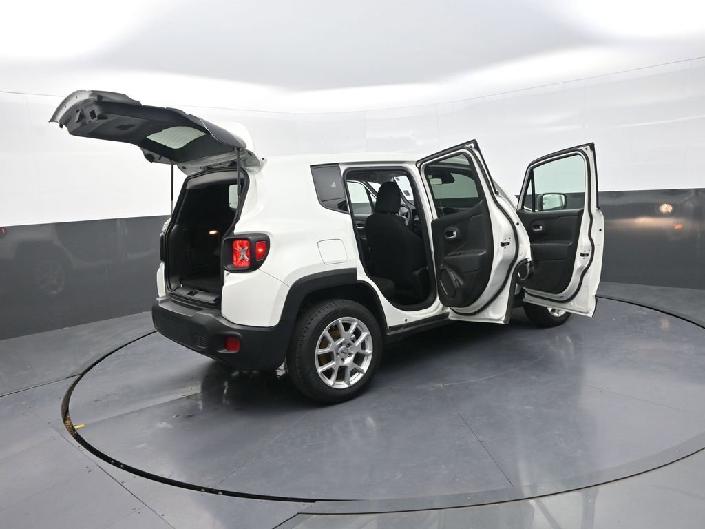 Used 2023 Jeep Renegade Latitude image 37