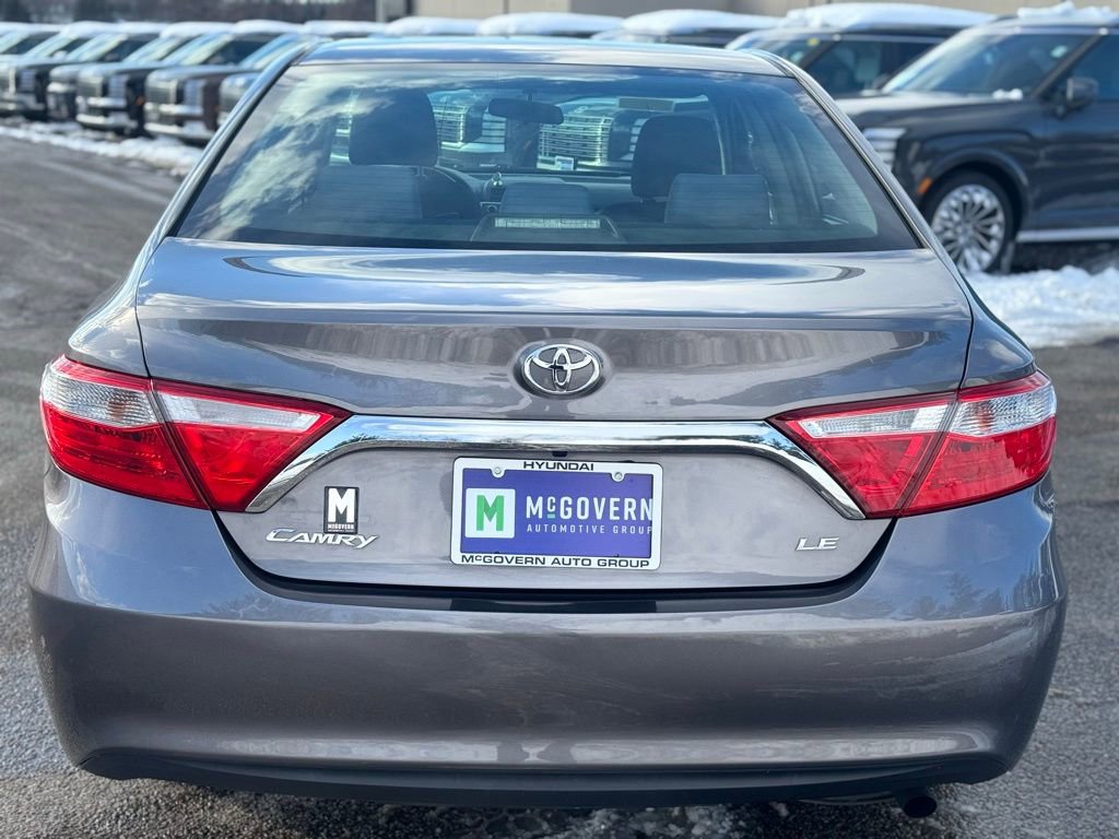 Used 2016 Toyota Camry LE image 6