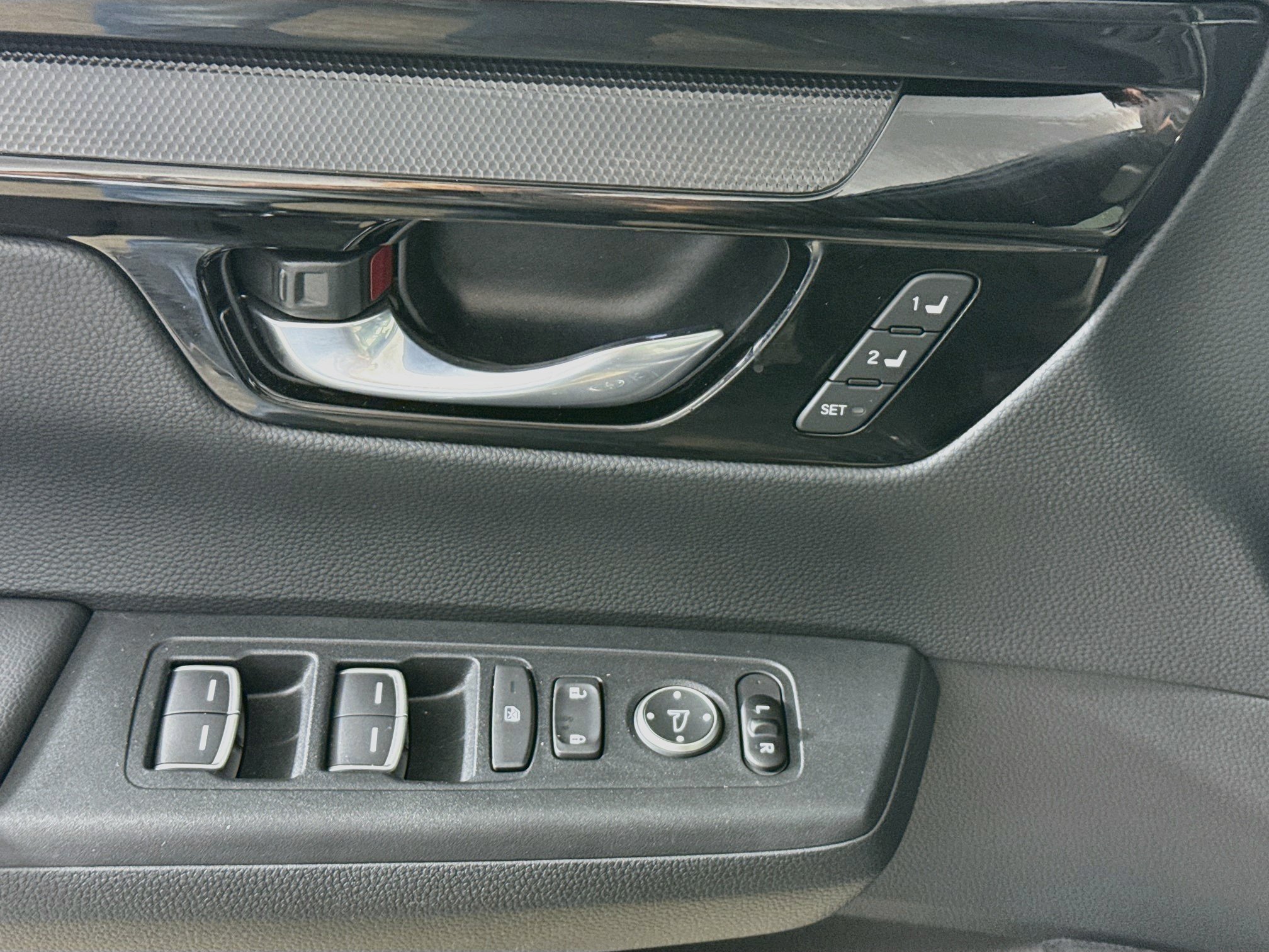 Certified 2025 Honda CR-V Sport Touring image 21