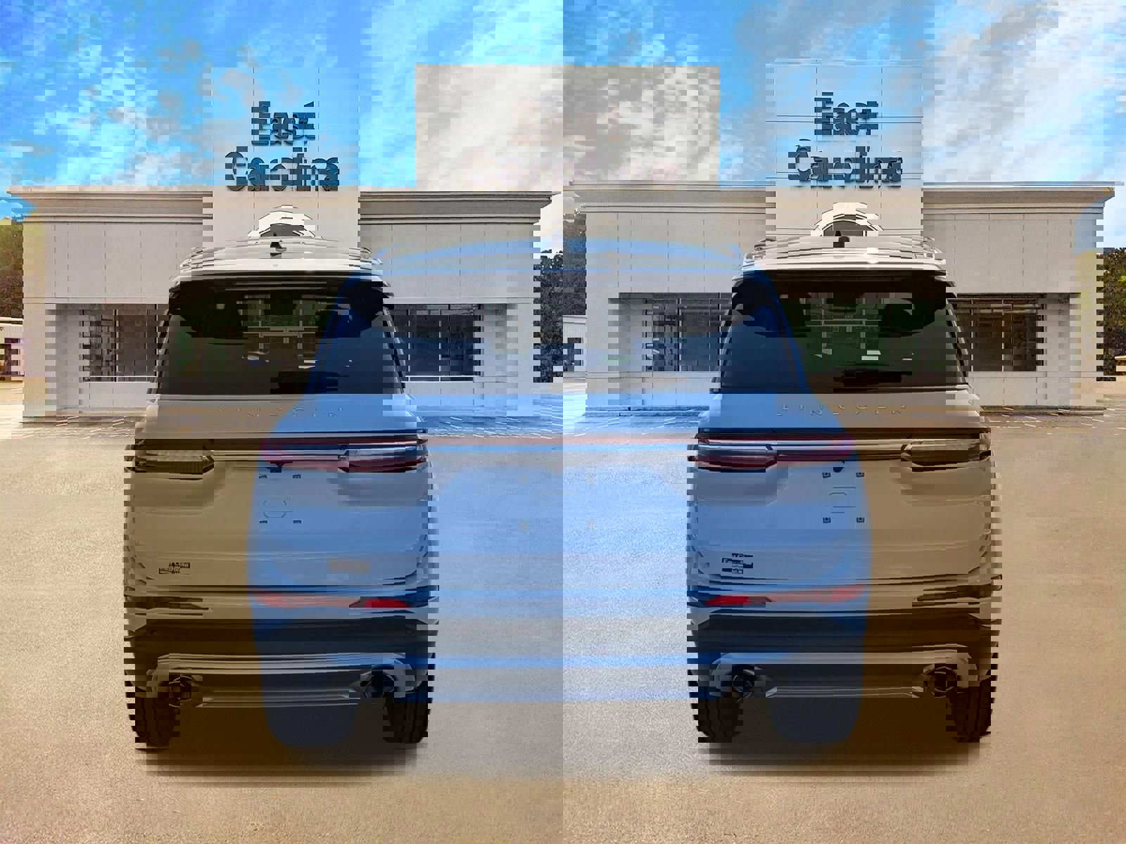 Used 2025 Lincoln Corsair Reserve w/ Equipment Group 202A image 4