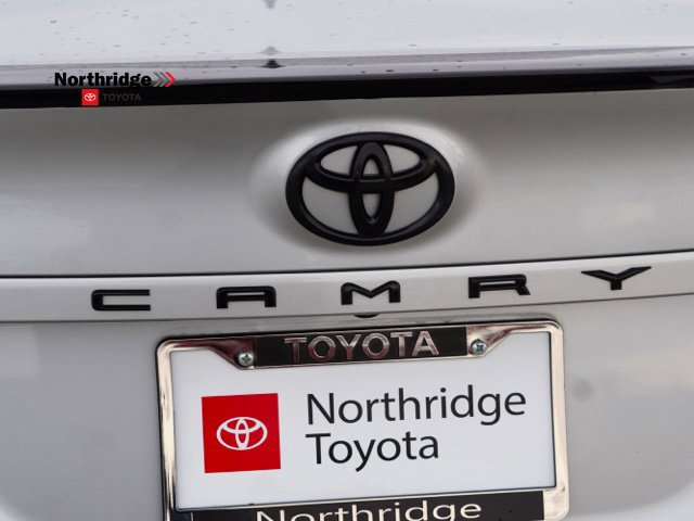 Used 2020 Toyota Camry SE w/ Carpet Mat Package FWD image 8