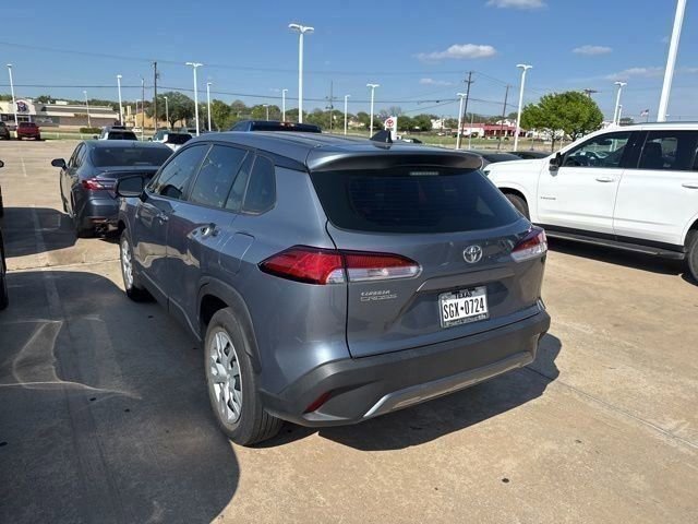 Used 2022 Toyota Corolla Cross L image 6