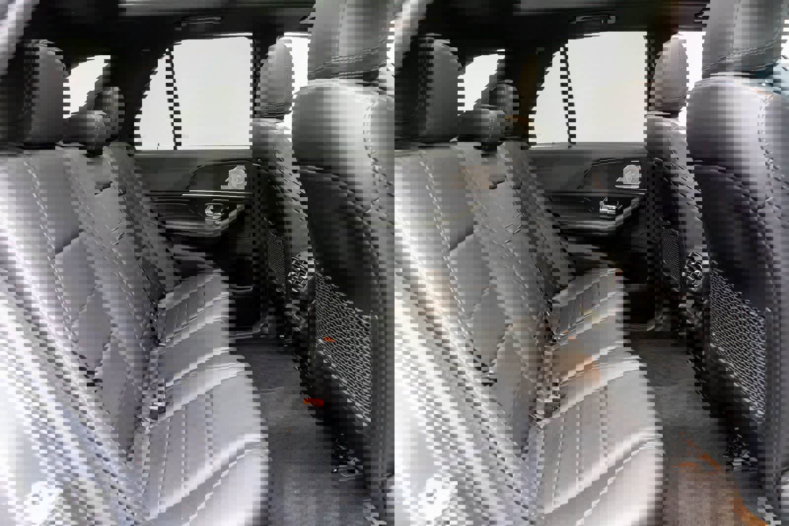 Used 2022 Mercedes-Benz GLE 350 4MATIC w/ Premium Package image 13