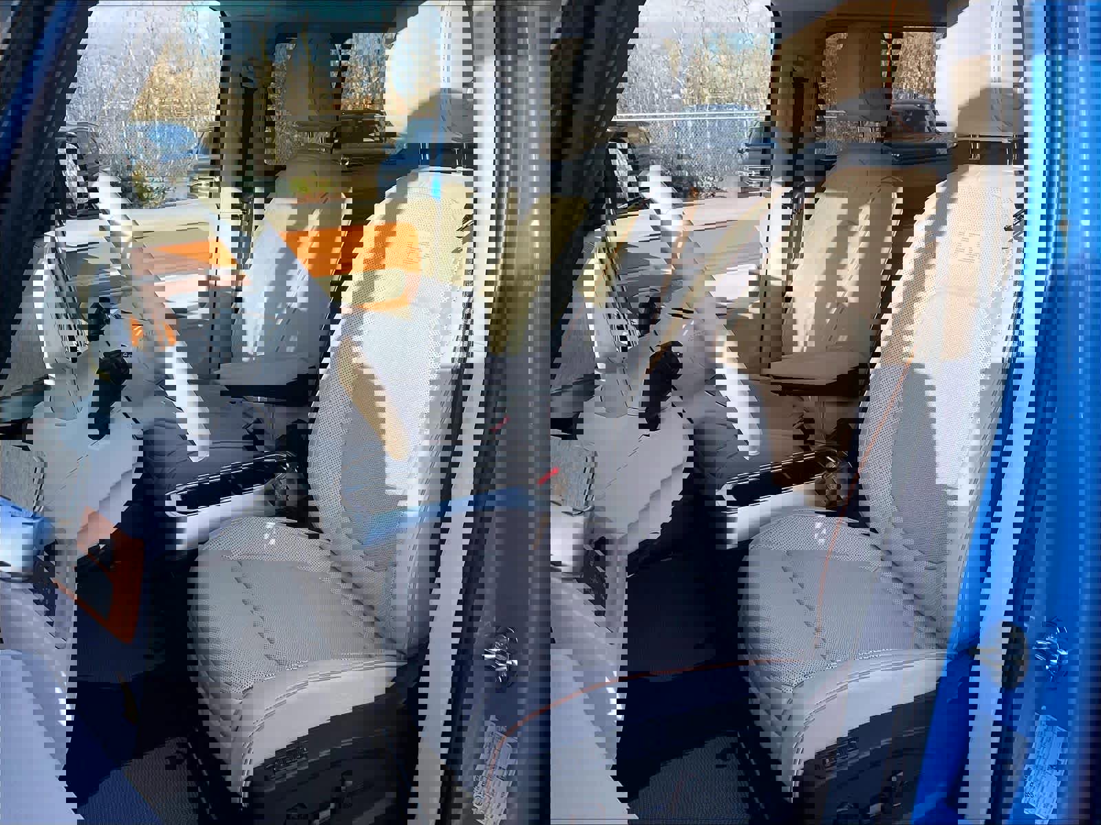 New 2025 Volkswagen ID. Buzz Pro S Plus image 11