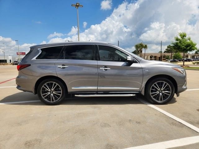 Used 2017 INFINITI QX60 FWD w/ Deluxe Technology Package image 4