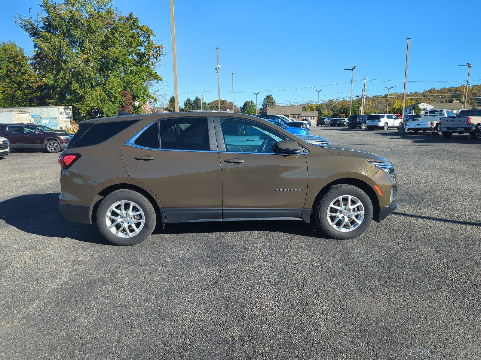 Used 2024 Chevrolet Equinox LT AWD/4WD image 8