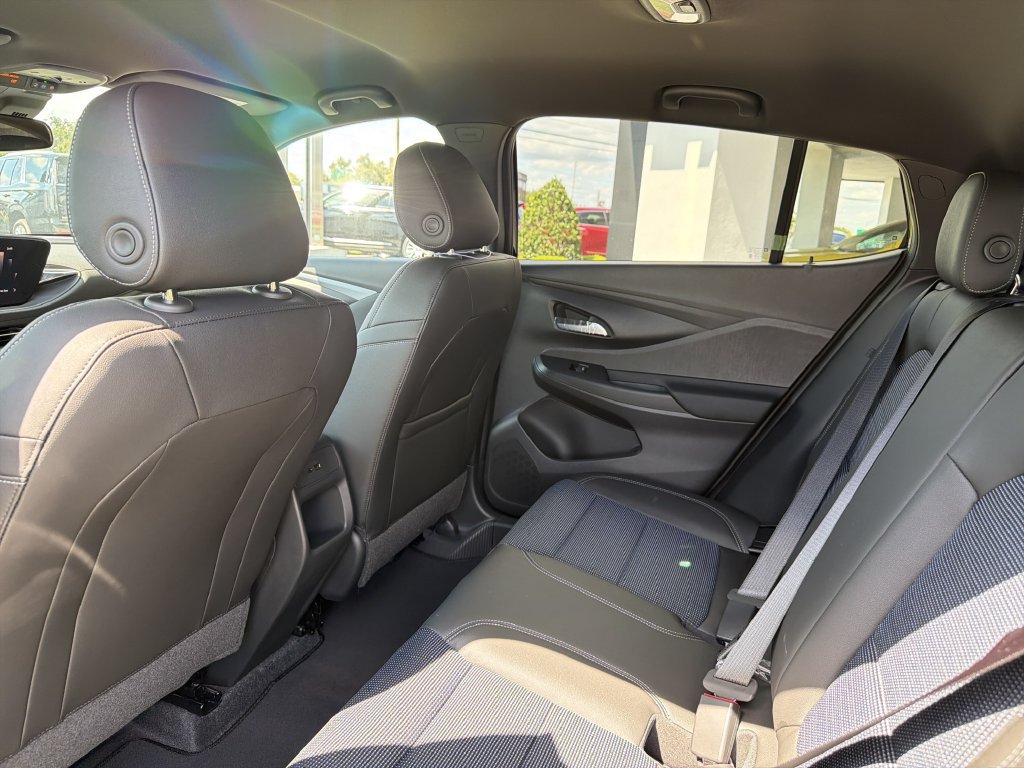New 2026 Buick Envista Sport Touring w/ Convenience I Package FWD image 19