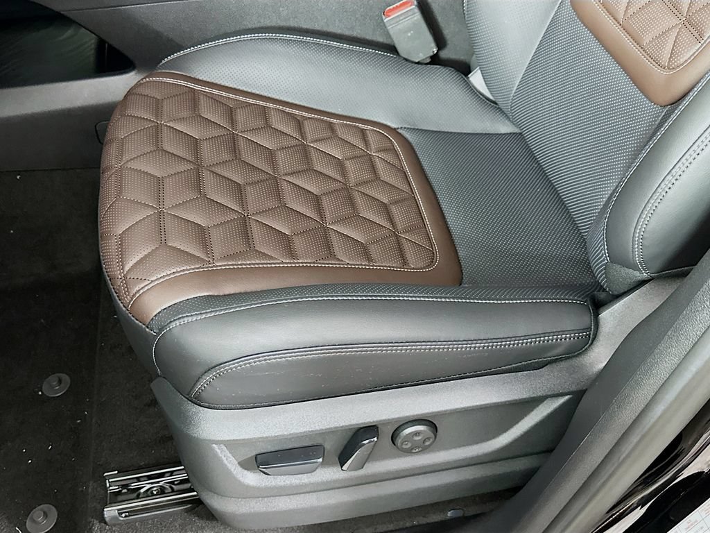 New 2026 Nissan Armada Platinum AWD/4WD image 27