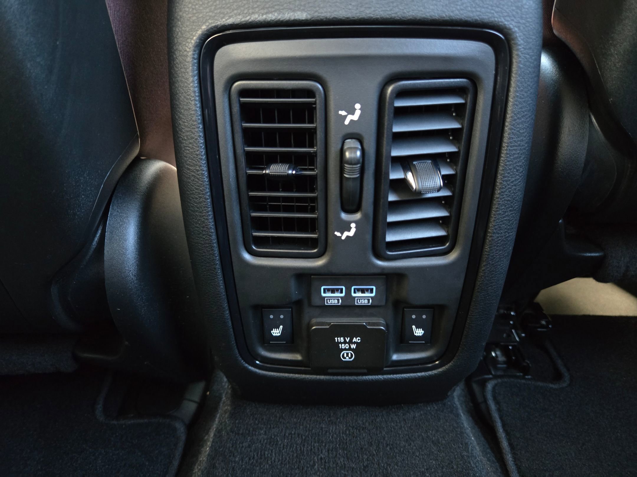 Used 2023 Dodge Durango GT image 34