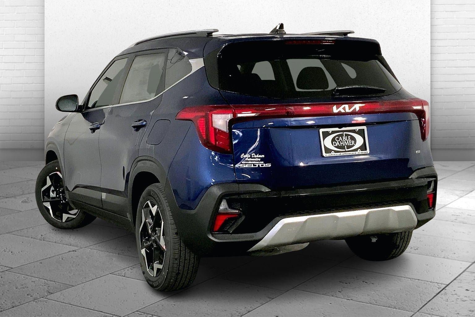 New 2026 Kia Seltos EX w/ EX Sunroof Package AWD/4WD image 3