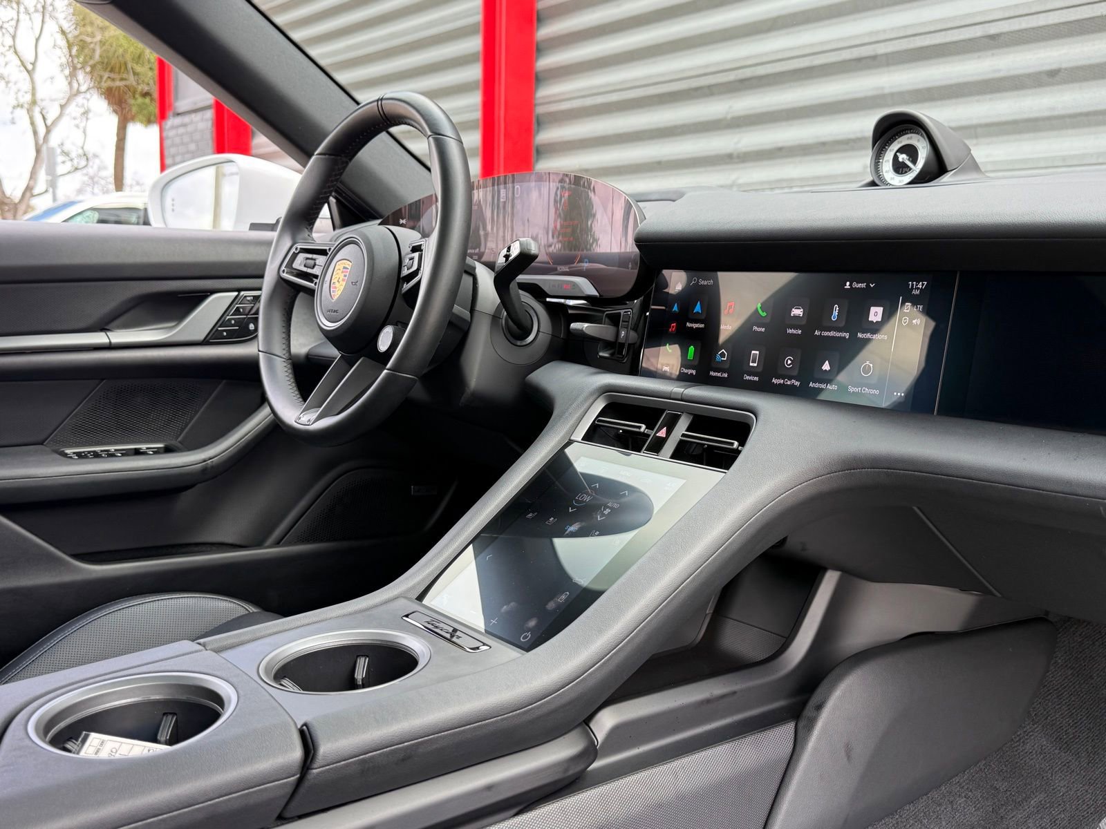 Used 2021 Porsche Taycan 4S image 21