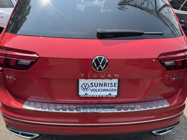 Used 2024 Volkswagen Tiguan SEL R-Line AWD/4WD image 37