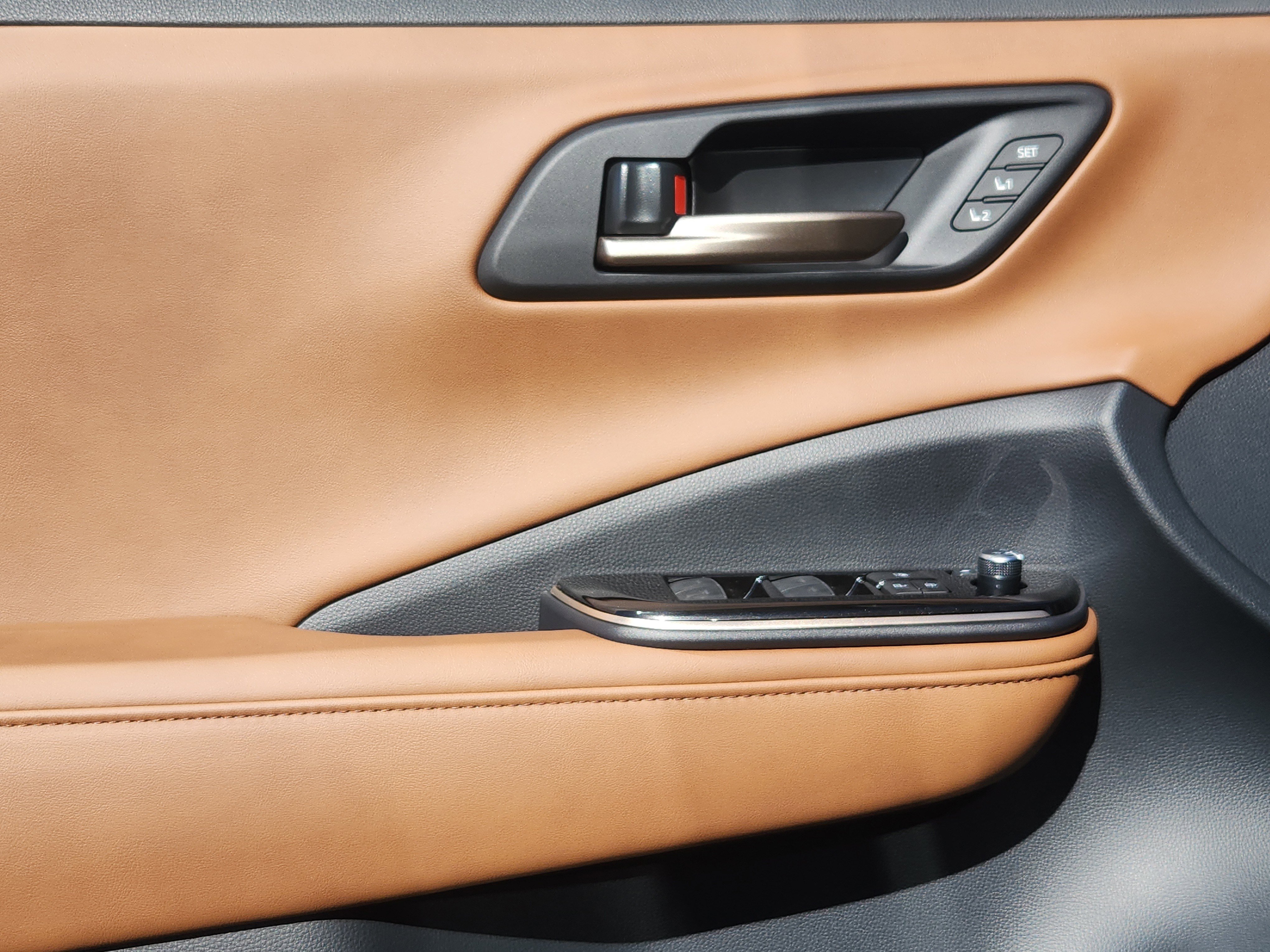 New 2026 Toyota Crown Limited w/ Advanced Technology Package image 6