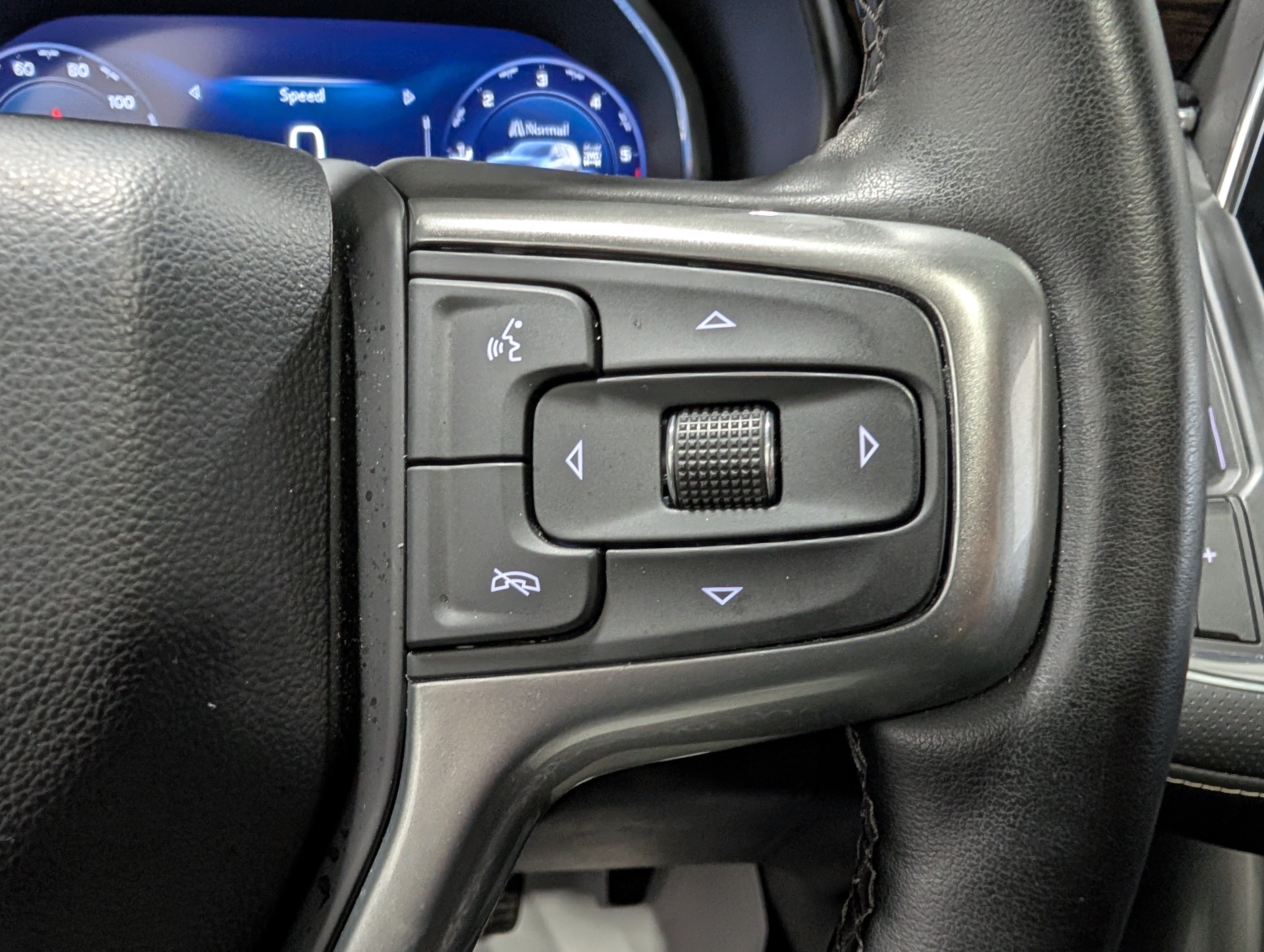 Used 2024 Chevrolet Tahoe Premier AWD/4WD image 24
