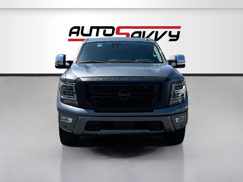 Used 2020 Nissan Titan SL w/ Moonroof Package RWD image 2