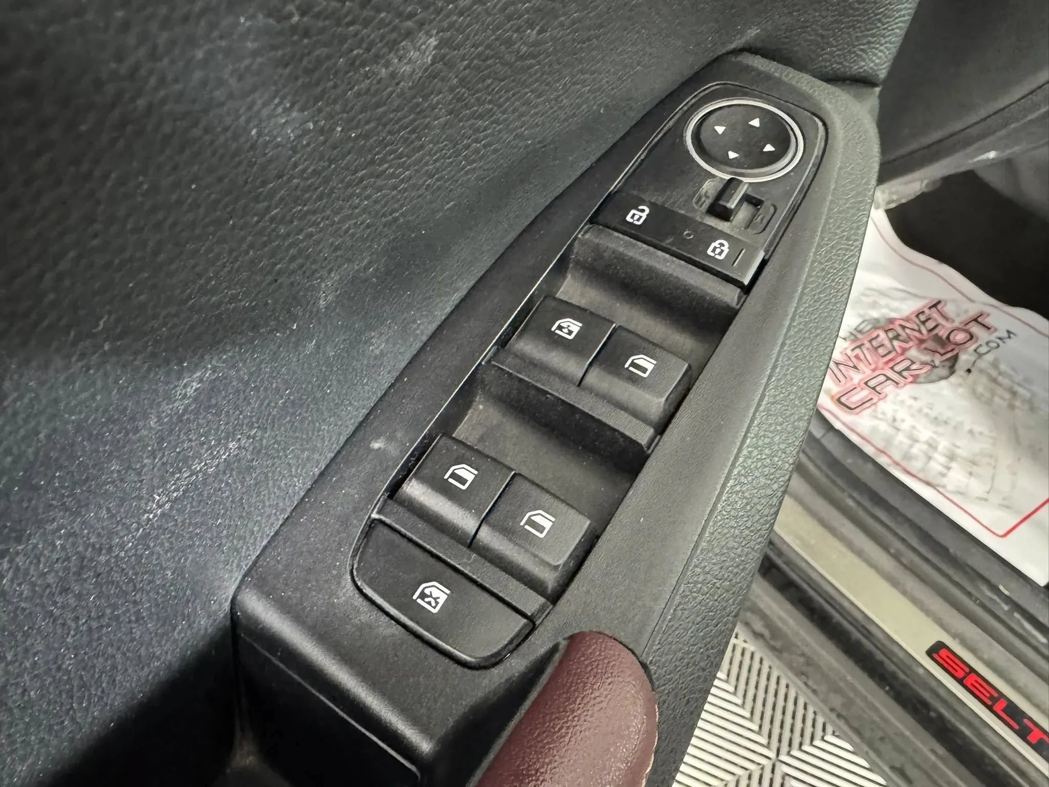 Used 2022 Kia Seltos SX w/ Sunroof Package AWD/4WD image 39