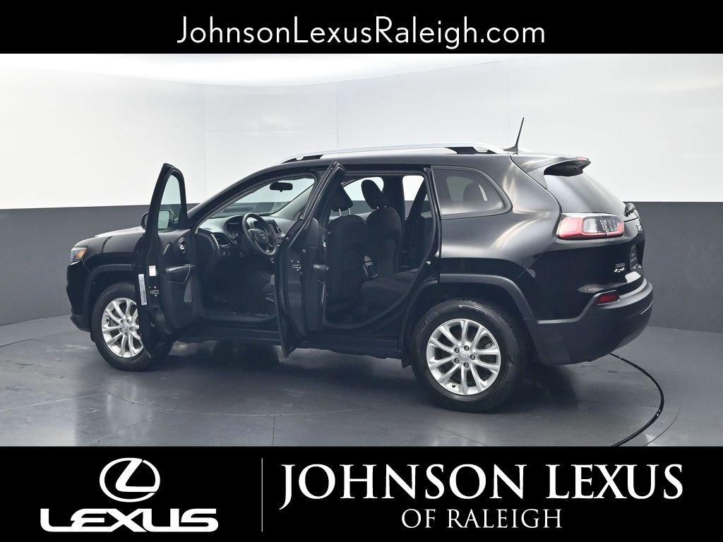 Used 2020 Jeep Cherokee Latitude AWD/4WD image 38