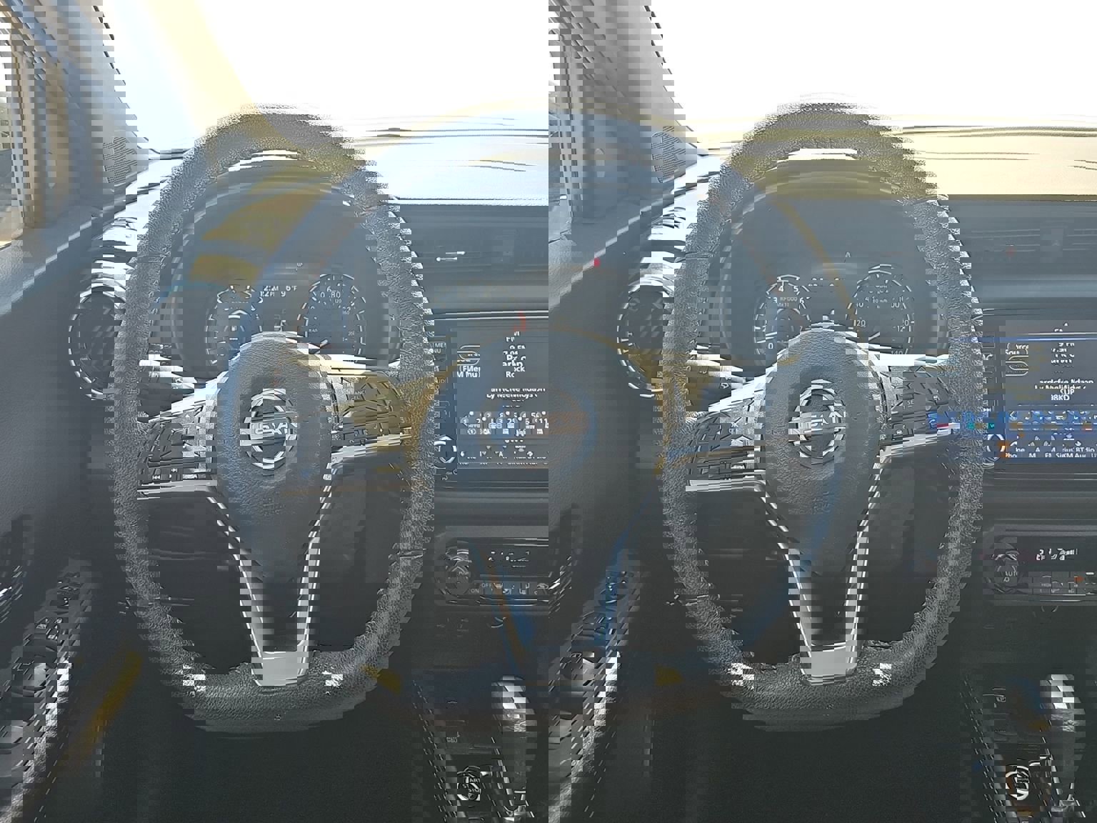 Used 2023 Nissan Kicks SR w/ Interior Electronics Package image 13